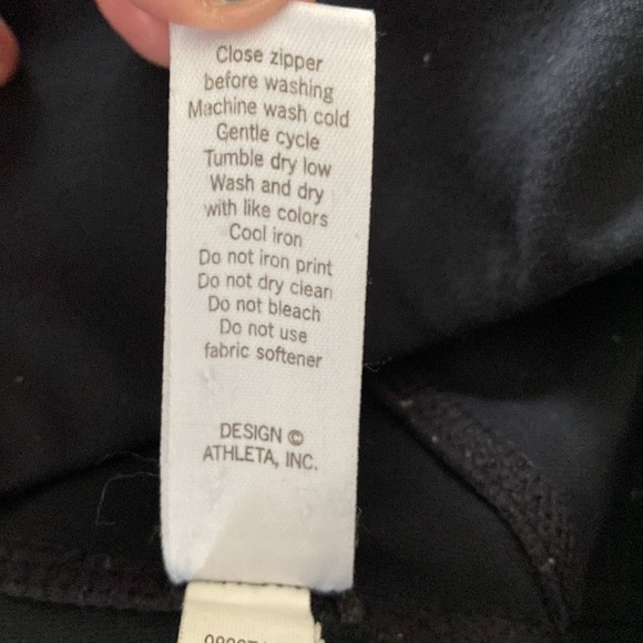 Athleta Drifter Capri Side Zipper Leggings in Black, Size Small - Picture 12 of 13